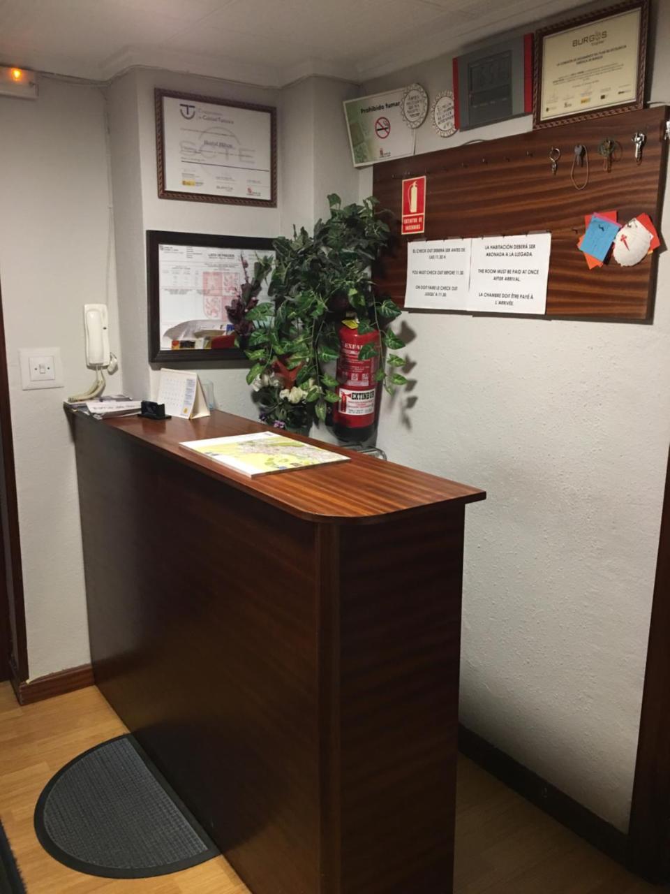 Hostal Hilton Burgo Kültér fotó